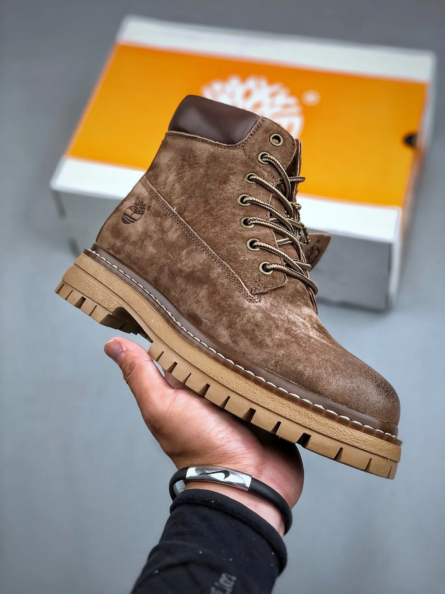 Local self-pickup💰560 supports store release. New goods🚀#Timberland Timberland/Timberland classic outdoor casual rhubarb boots series. Guangdong factory quality. Original box and original packaging. The fabric is made of Italian 🇮🇹 top-grade frosted fine-grained cowhide. It is paired with anti-odor and anti-corrosion genuine leather latex insoles to give you a perfect wearing experience. The quality is exquisite and durable. A must-have for sportsmen. Specializes in not looking handsome. High-quality and first-class foot feel. Size: 39 -44 (leather shoe size)